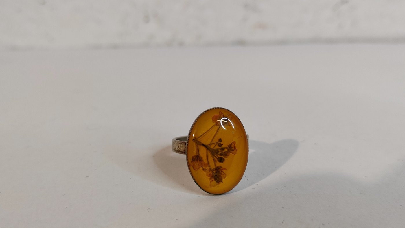 Bellissimo Anello Placcato Argento - Taglia 18