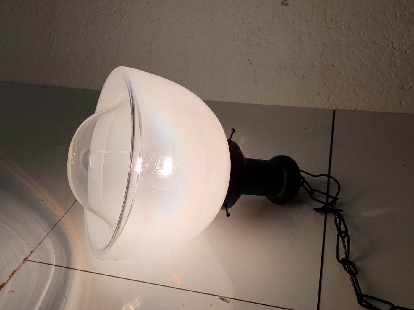 Lampada Vintage con Vetro Speciale e Rifiniture in Nero