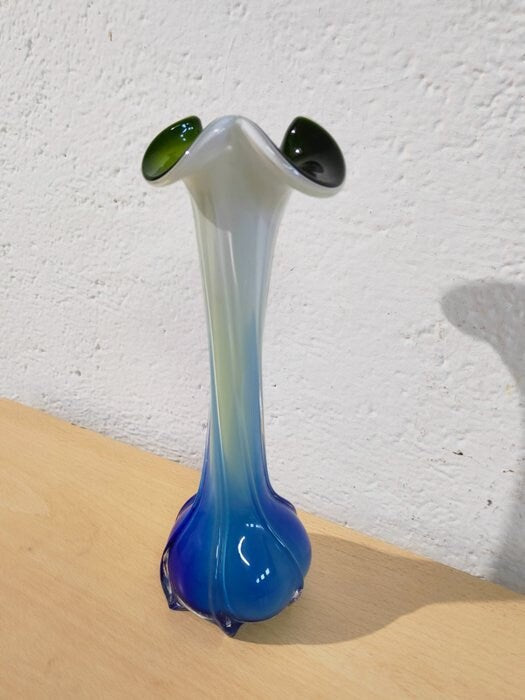 Vaso per Fiori in Vetro - Tre Colorazioni Disponibili: Verde, Blu e Bianco