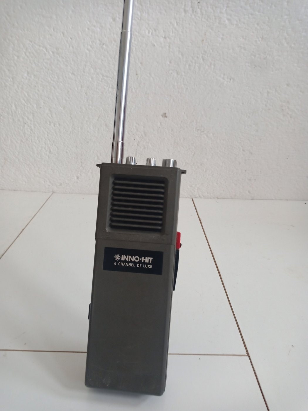 Walkie Talkie Inno-Hit 6 Channel De Luxe Model Rt926 - Comunicazione Affidabile e Versatile
