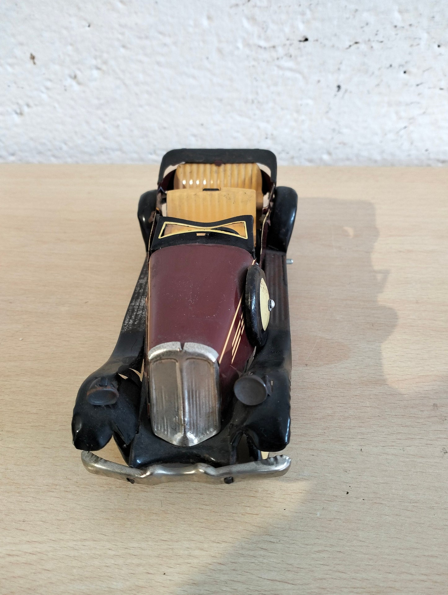 Modellino Auto in Latta Vintage Senza Chiave di Carica - Pezzo da Collezione