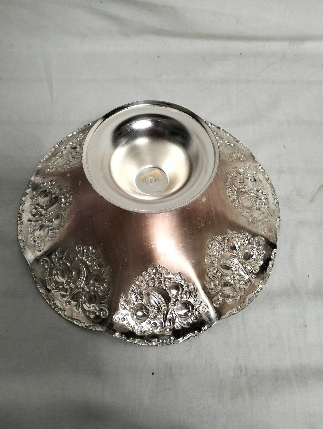Centro Tavola Alzatina in Silver Plated - Eleganza Fruttata per la Tua Tavola