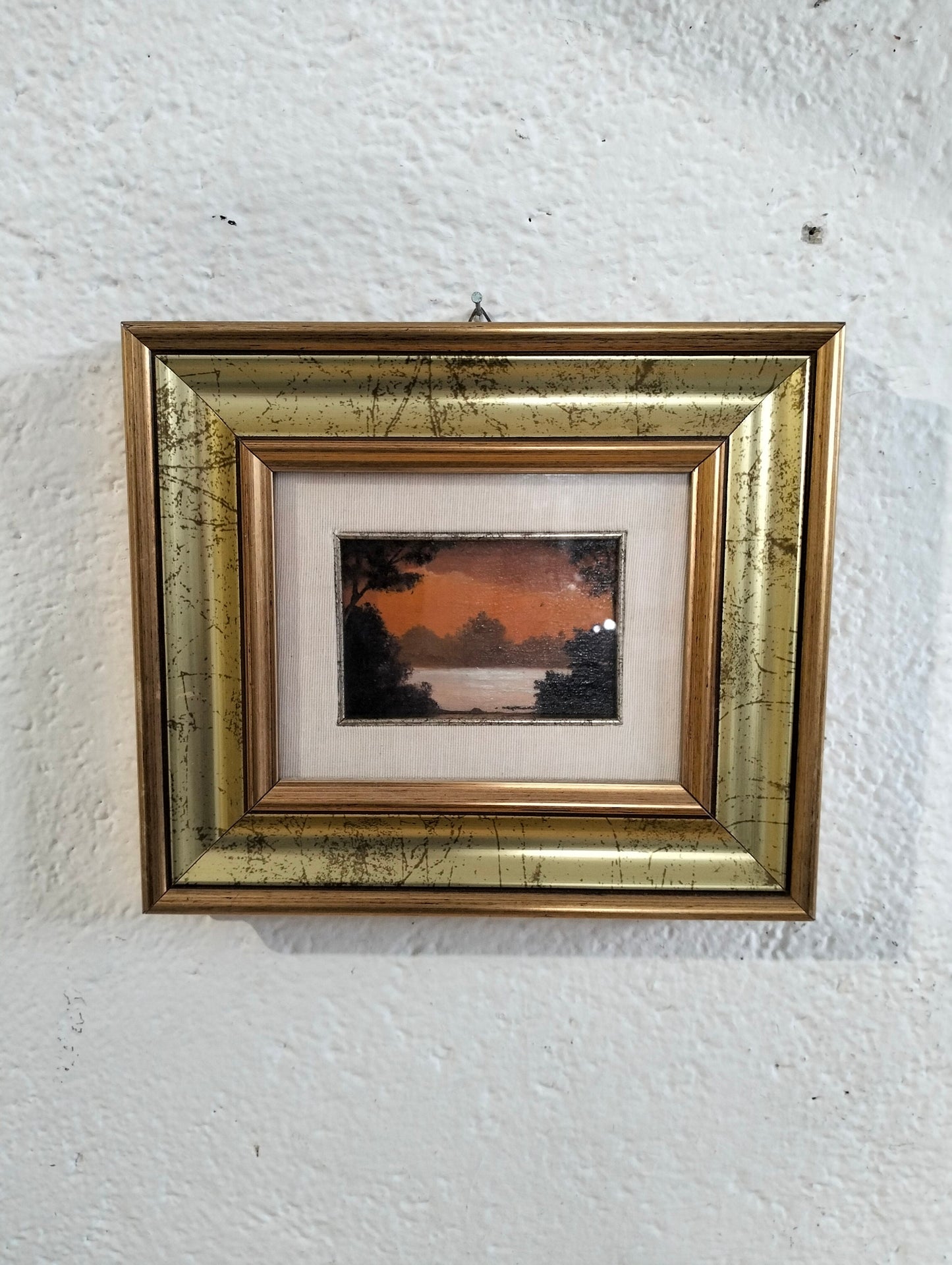 Quadro dipinto a mano con cornice dorata