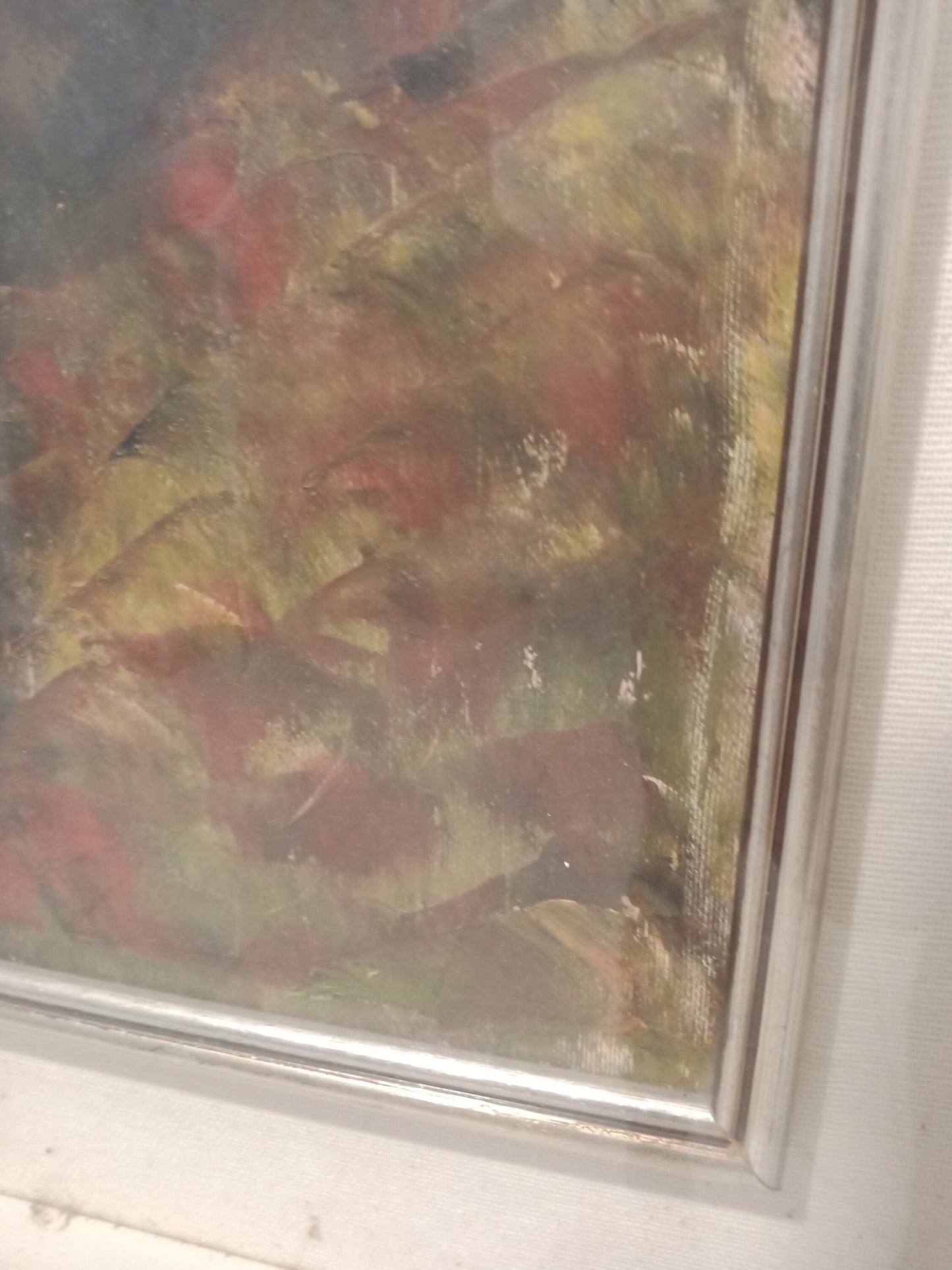 Hand painted picture with multiple colors depicting a heart