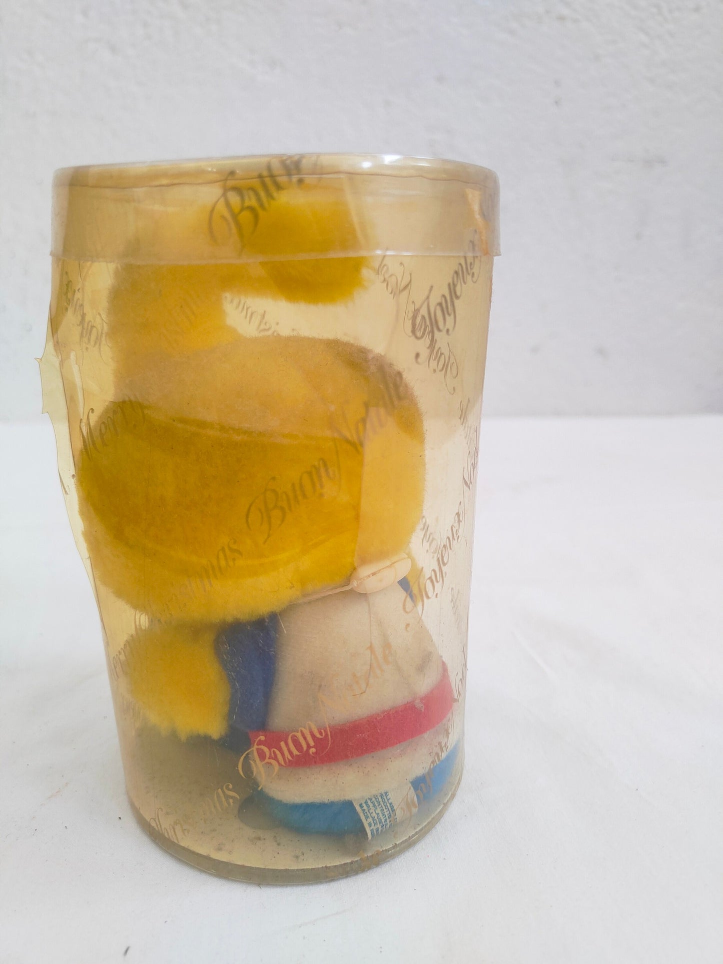 Peluche Vintage giallo - Un Pezzo di Storia da Esplorare