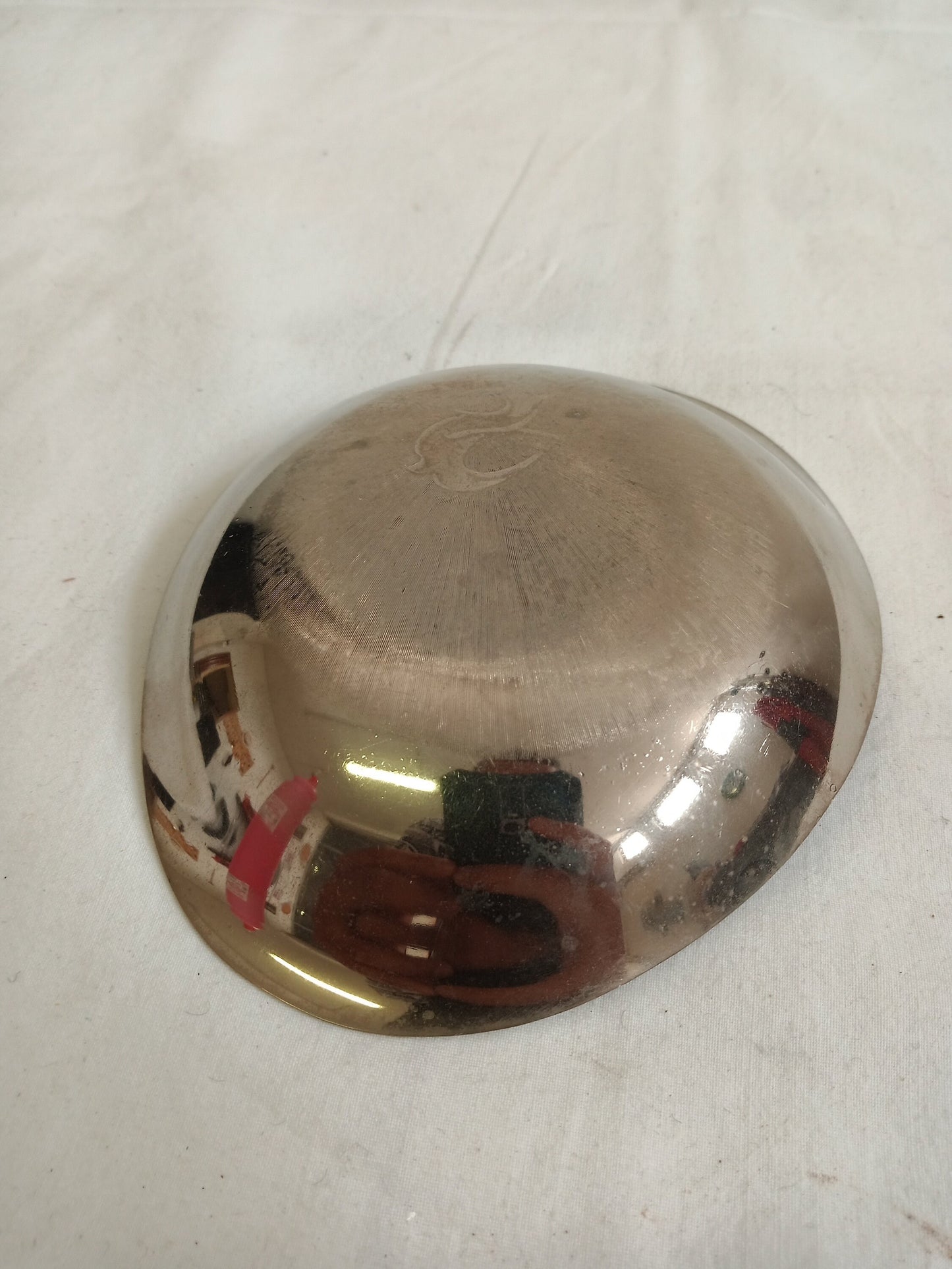 vintage tray in silver con rondini incise