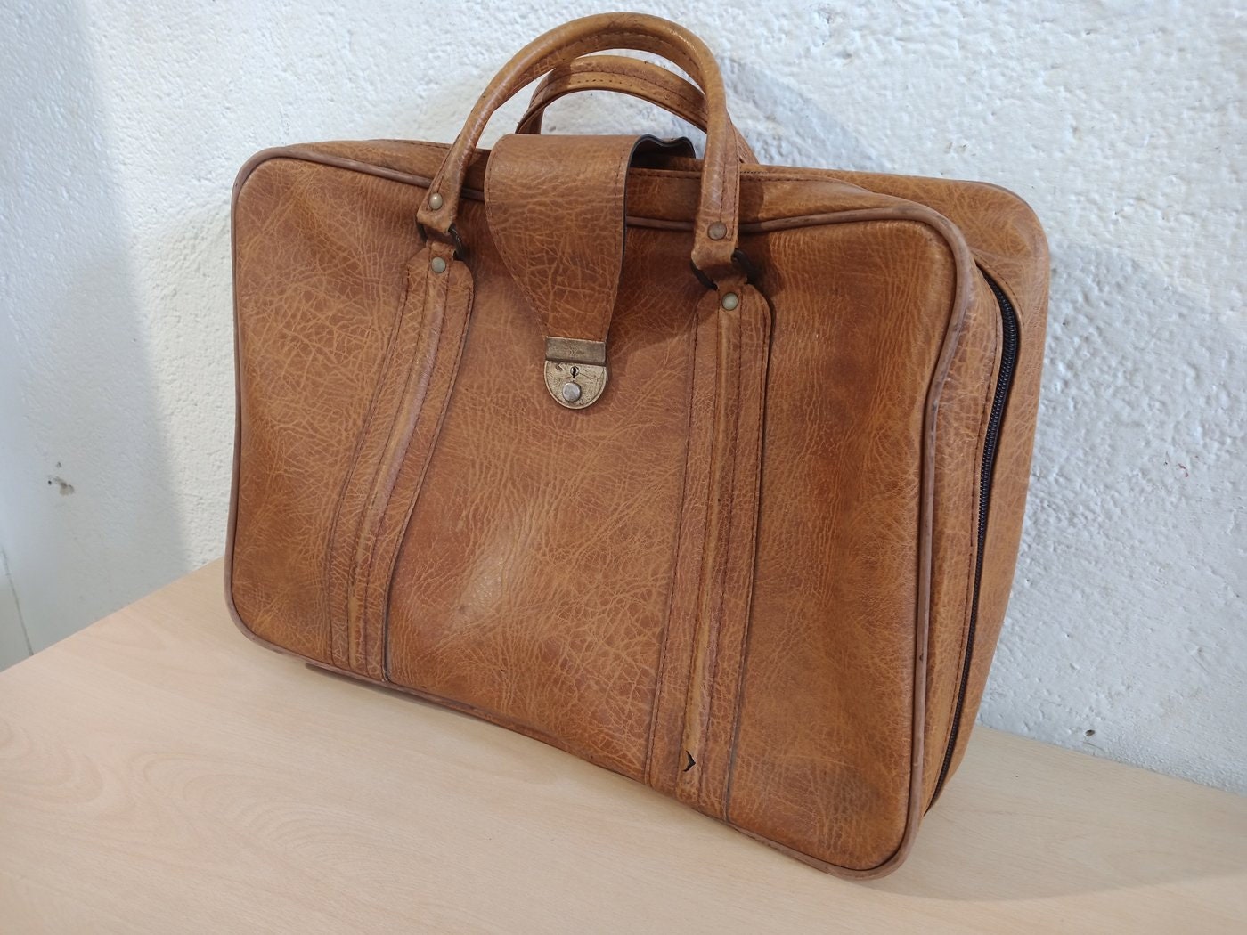 Valigia Vintage in Pelle degli Anni '70 - Autentico Stile Retro