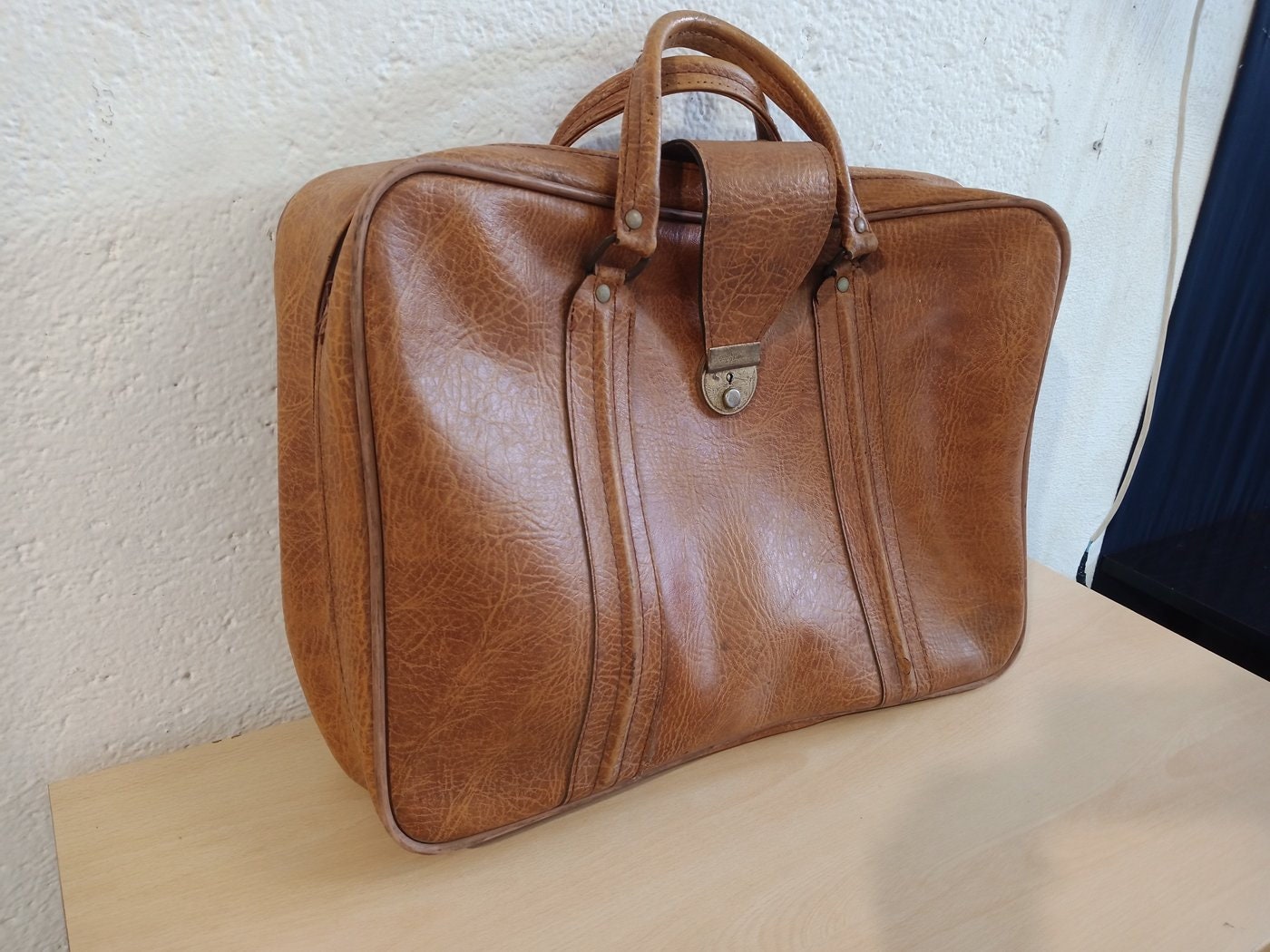 Valigia Vintage in Pelle degli Anni '70 - Autentico Stile Retro