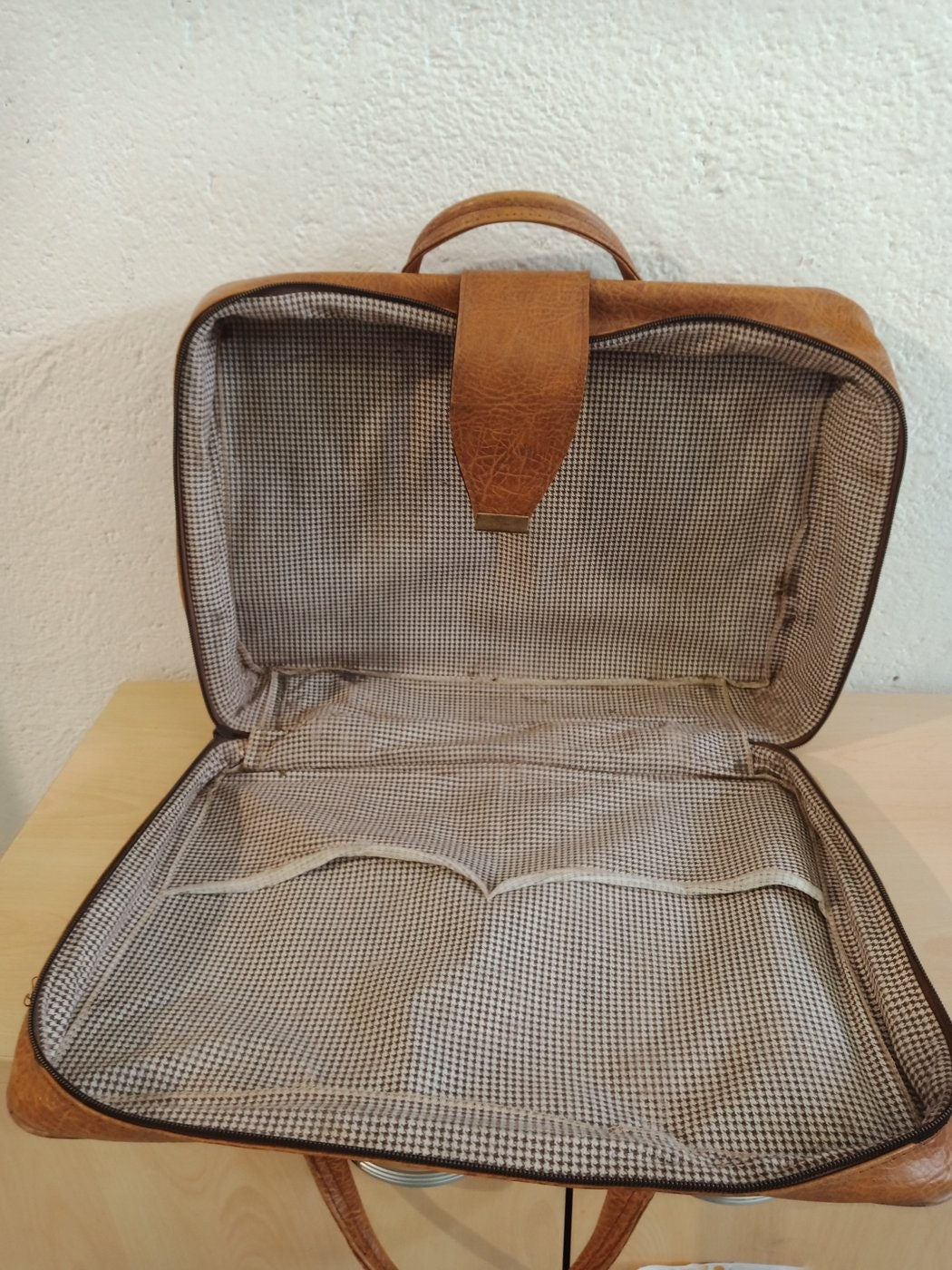 Valigia Vintage in Pelle degli Anni '70 - Autentico Stile Retro