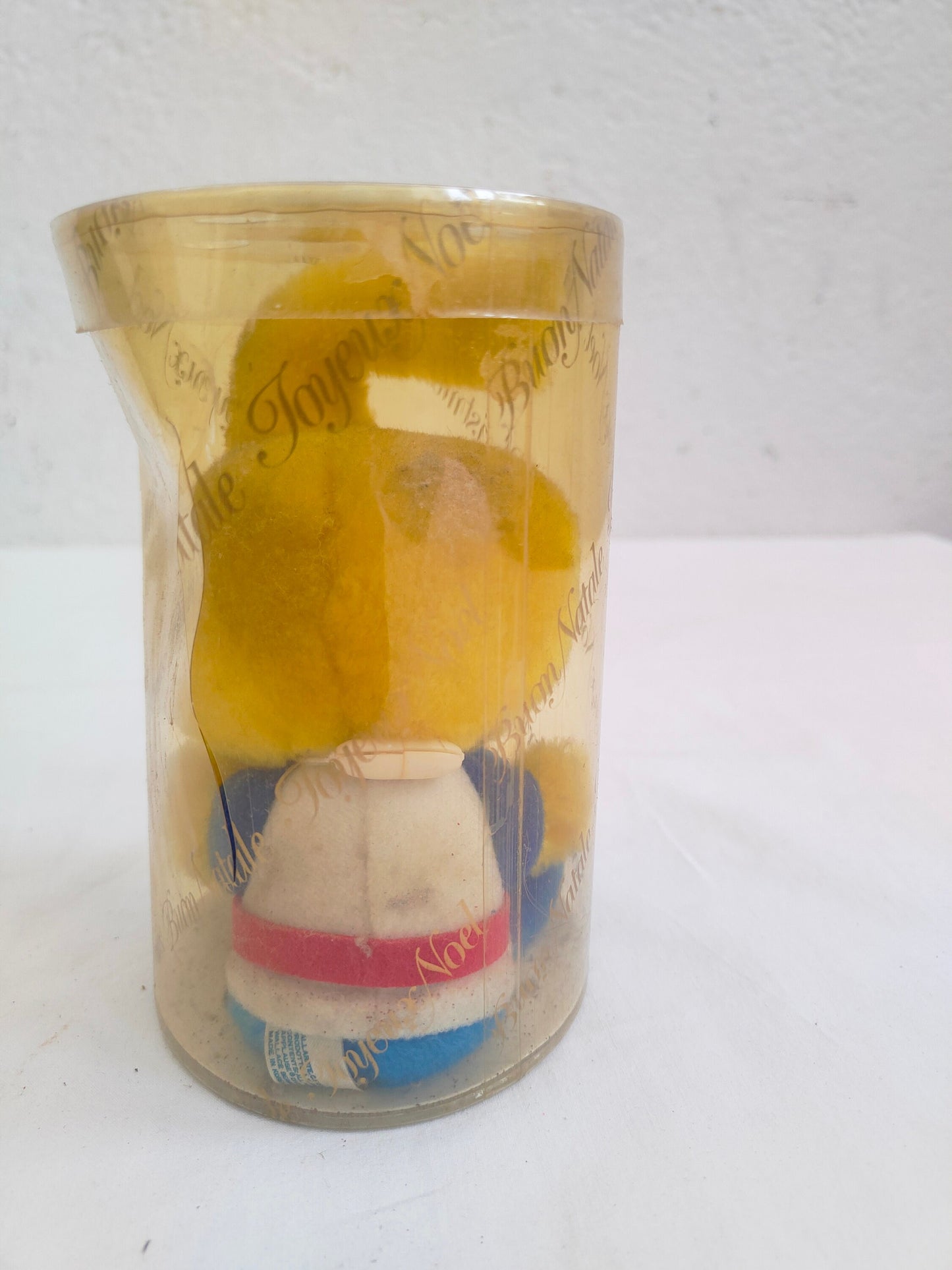 Peluche Vintage giallo - Un Pezzo di Storia da Esplorare