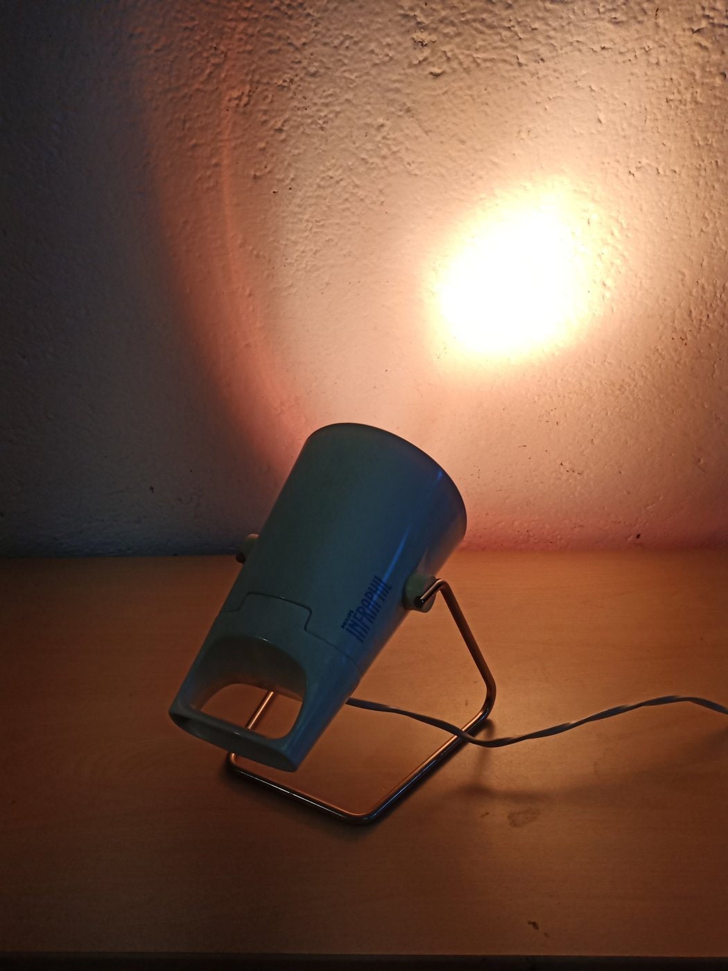 Lampada a infrarossi Philips Infraphil vintage: benessere e stile