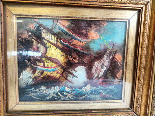 Quadro a dipinto con cornice dorata navi in mare
