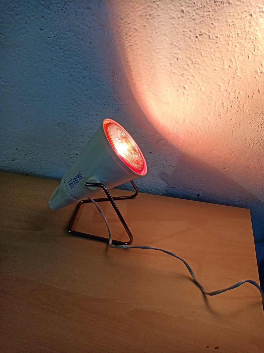 Lampada a infrarossi Philips Infraphil vintage: benessere e stile