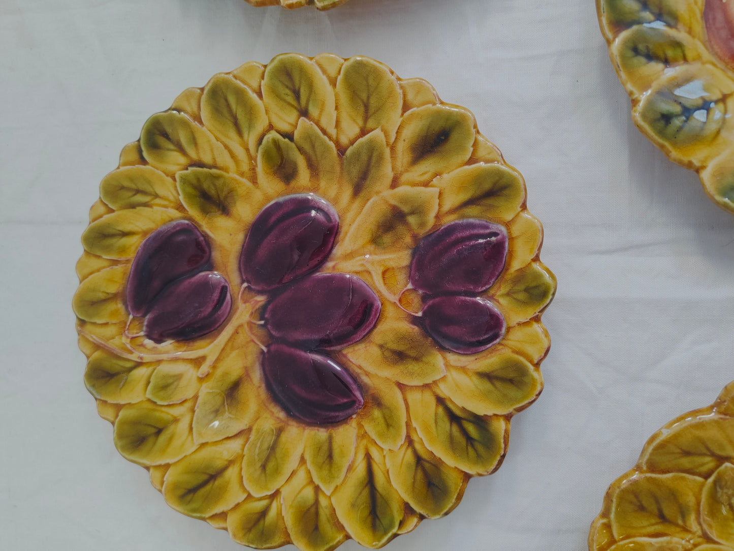 Piatti Decorativi da Parete Dipinti a Mano - Set di 4 Piatti Gialli con Frutta e Verdura