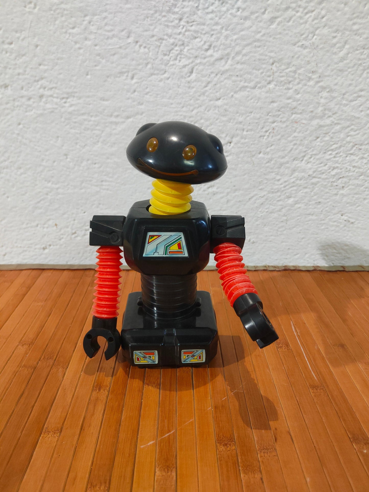 Robot Giocattolo Vintage - Pezzo da Collezione Raro