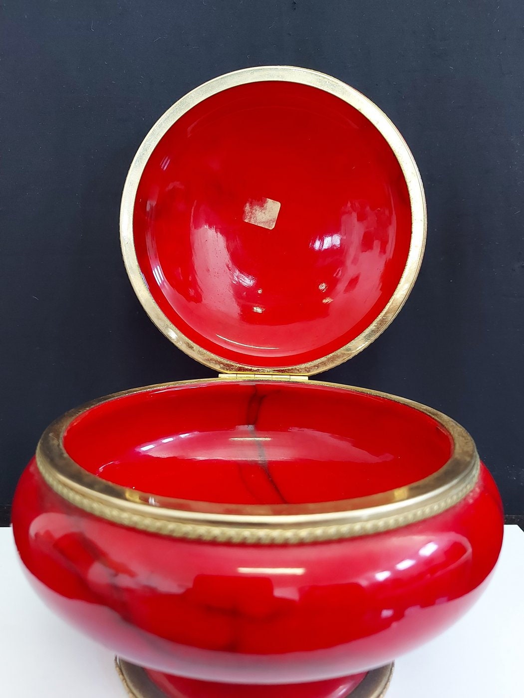 Scatola Porta Gioie Alabastro Ottone Rosso Made in Italy - Conserva e Proteggi i Tuoi Tesori - Artigianato Italiano di Qualità
