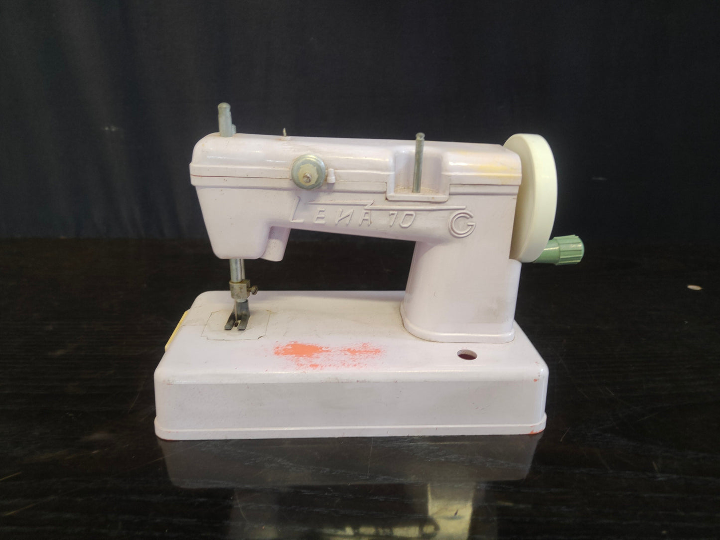 Macchina da Cucire Giocattolo Lena 70 - Realistica e da Collezione