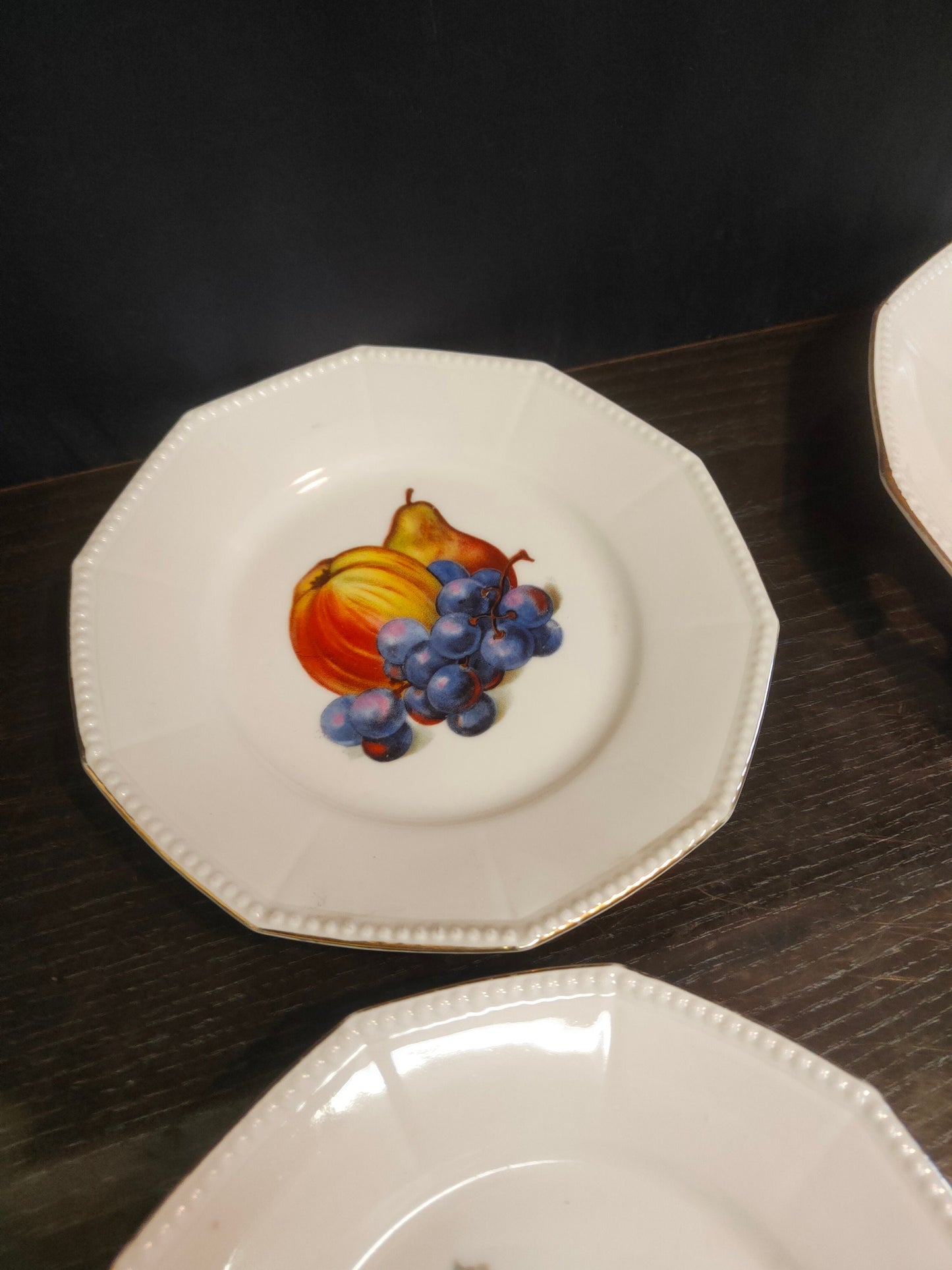Servizio Piatti per Dolce con Decorazione Frutta - 6 Piatti + 1 Piatto Vassoio Grande