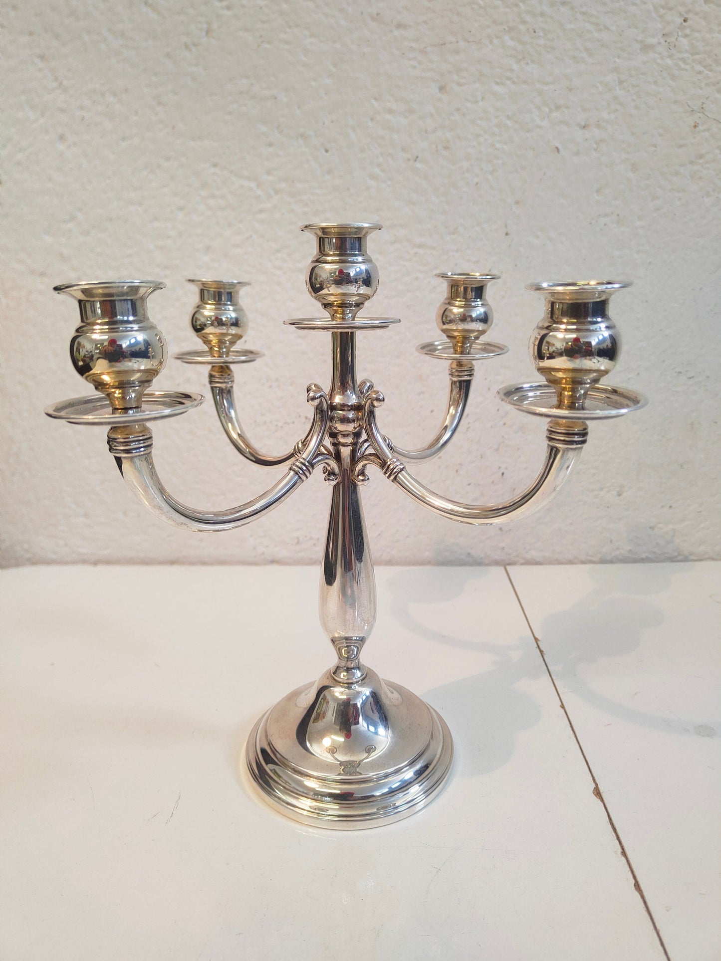 Porta Candele in Argento 800: Eleganza Scintillante