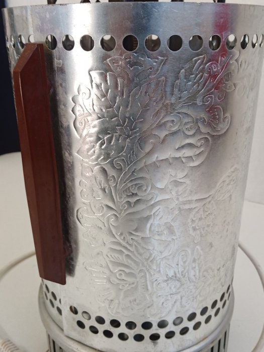 Griglia elettrica verticale vintage in alluminio