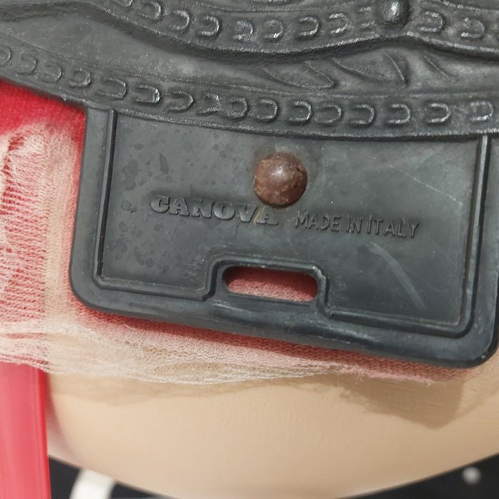 Cavallo a Dondolo Anni 60 Marchio Canova Made in Italy Un giocattolo vintage intramontabile per bambini di tutte le età!