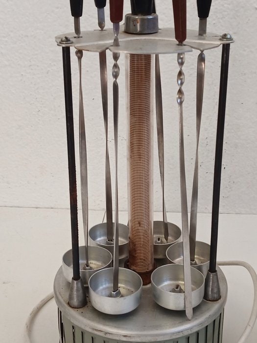 Griglia elettrica verticale vintage in alluminio