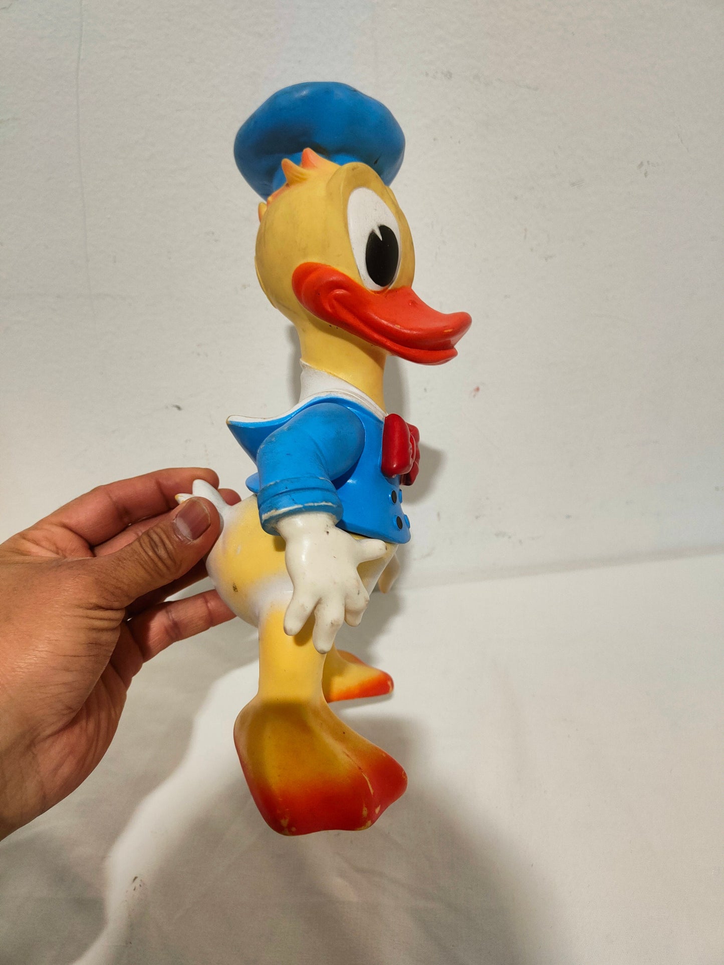 Paperino Vintage Disney Rubber Squeek Toy Ledra plastica made in Italy (28x17x12 cm)