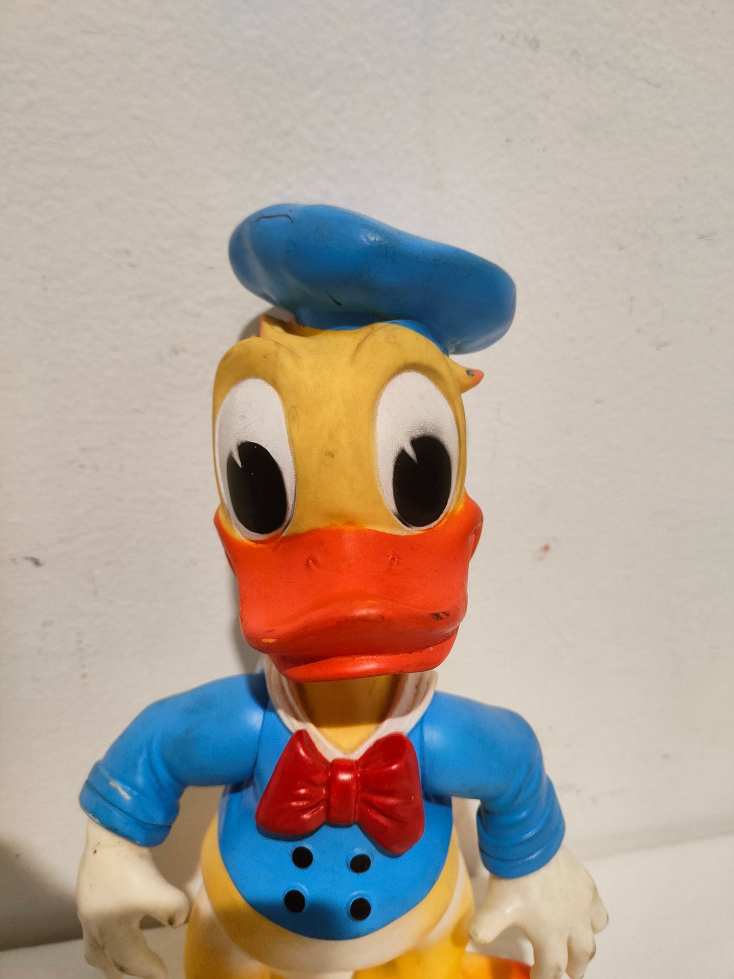 Paperino Vintage Disney Rubber Squeek Toy Ledra plastica made in Italy (28x17x12 cm)