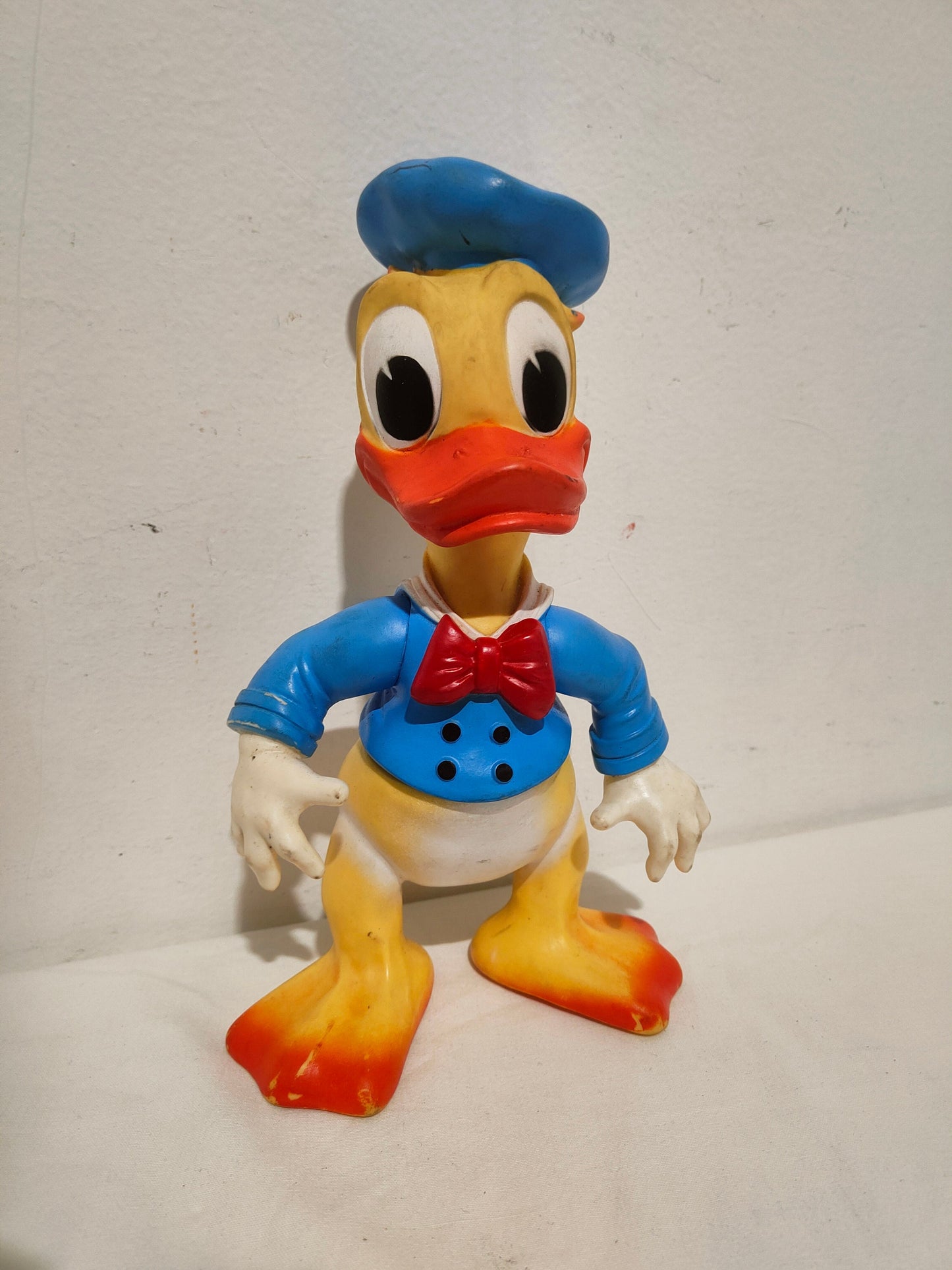 Paperino Vintage Disney Rubber Squeek Toy Ledra plastica made in Italy (28x17x12 cm)