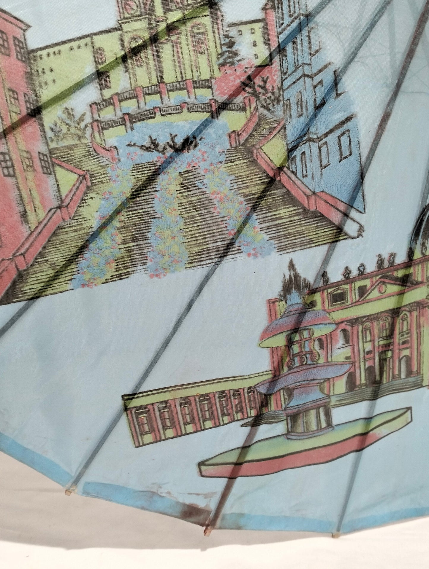 Ombrello vintage con raffigurazione dei monumenti di Roma (diametro 85 cm)