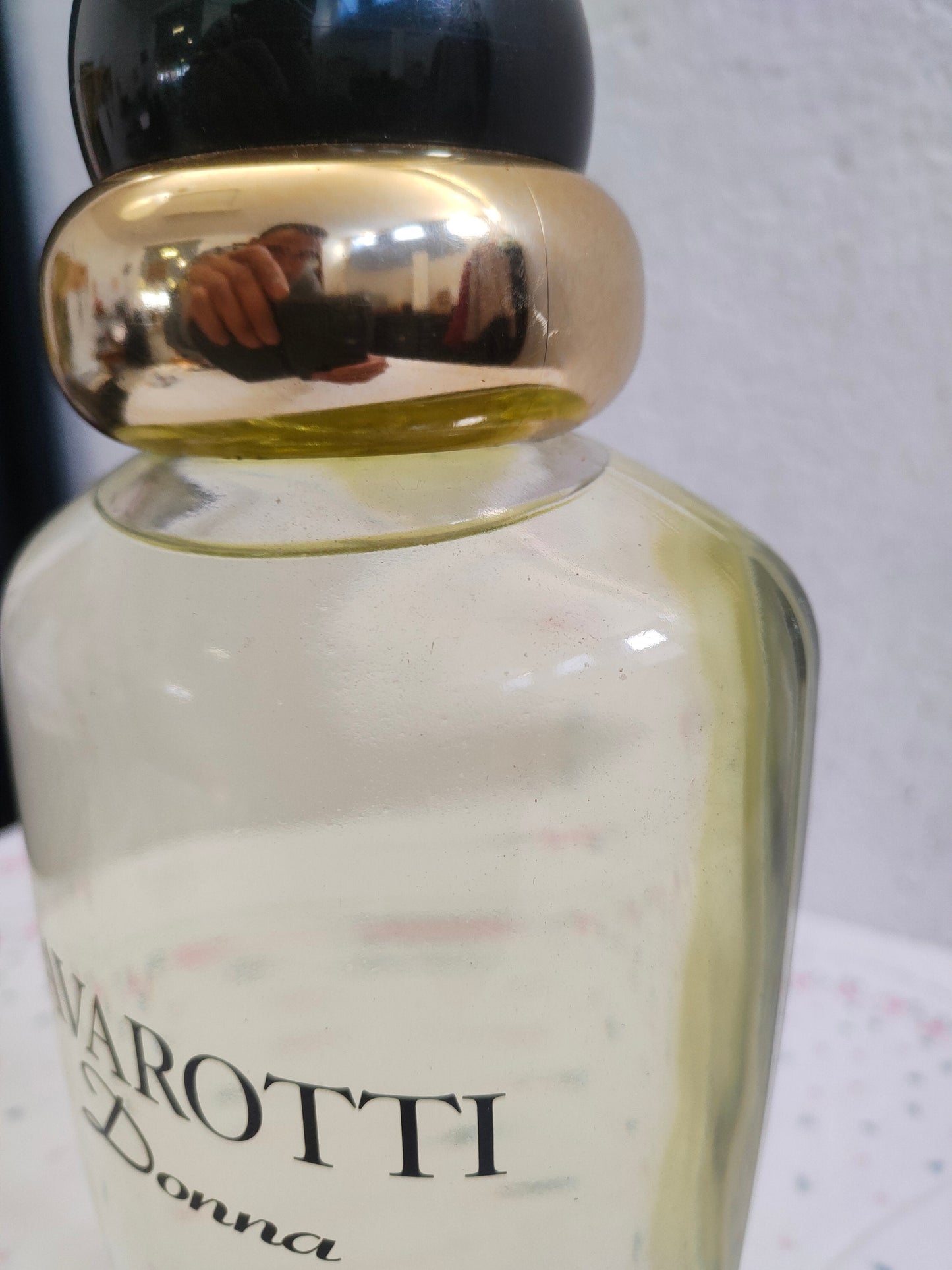 Profumo vintage Pavarotti da donna - Un'essenza senza tempo per donne eleganti