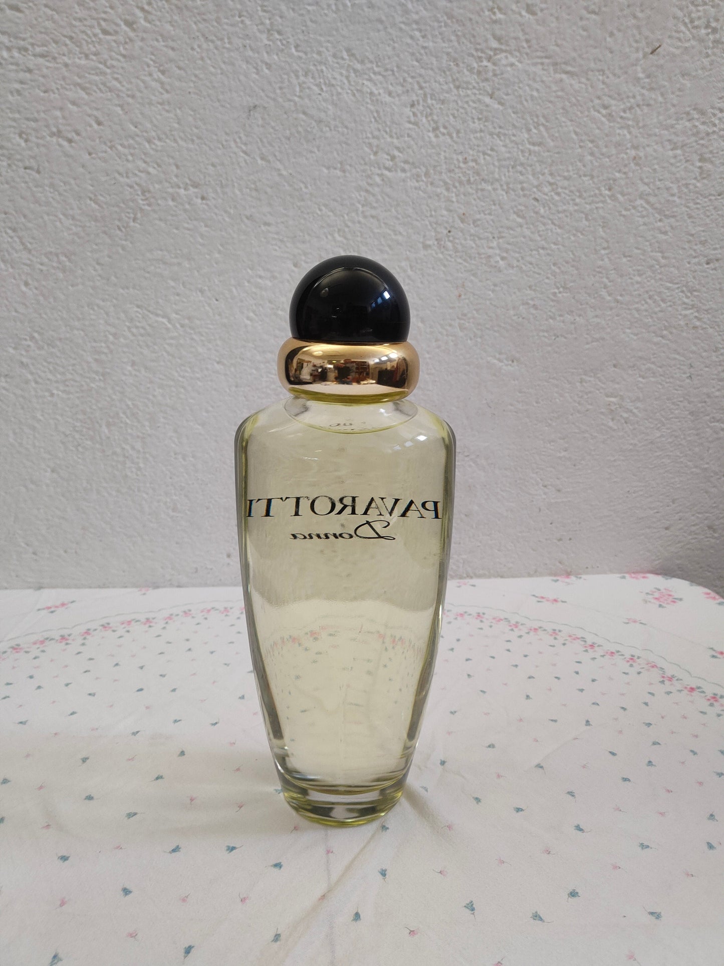 Profumo vintage Pavarotti da donna - Un'essenza senza tempo per donne eleganti