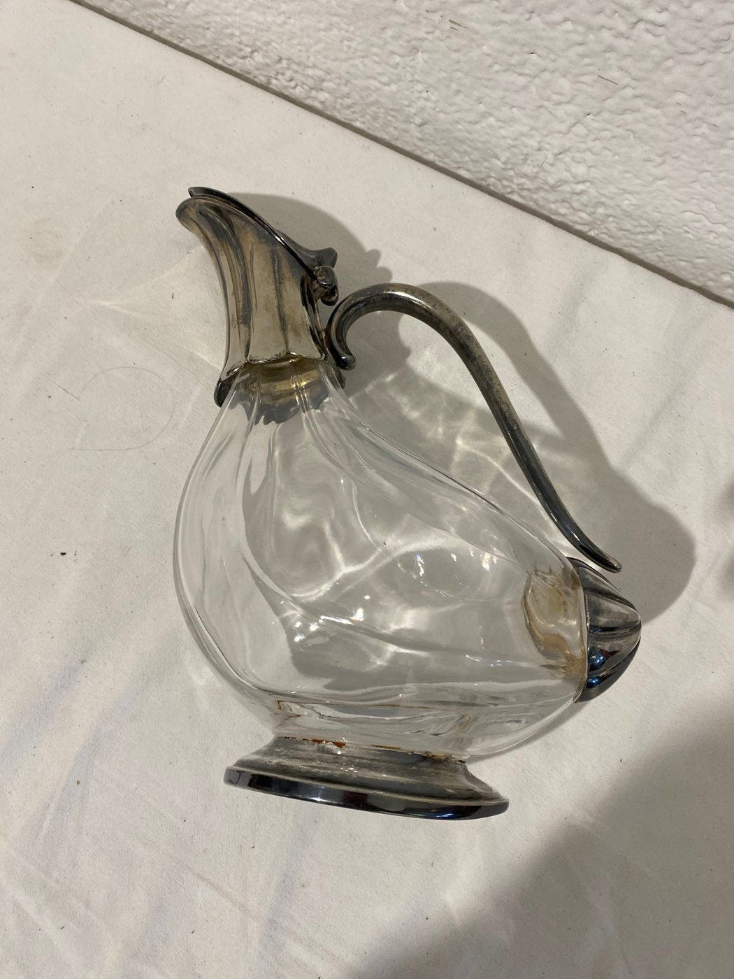 Decanter vintage in vetro e argento placcato