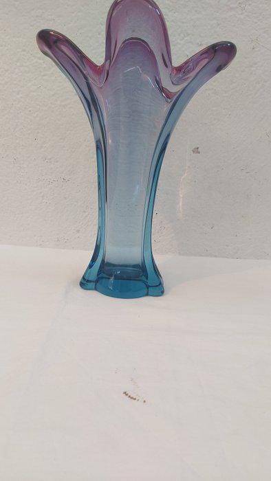 Vaso vintage in vetro soffiato anni '60/'70 blu e viola
