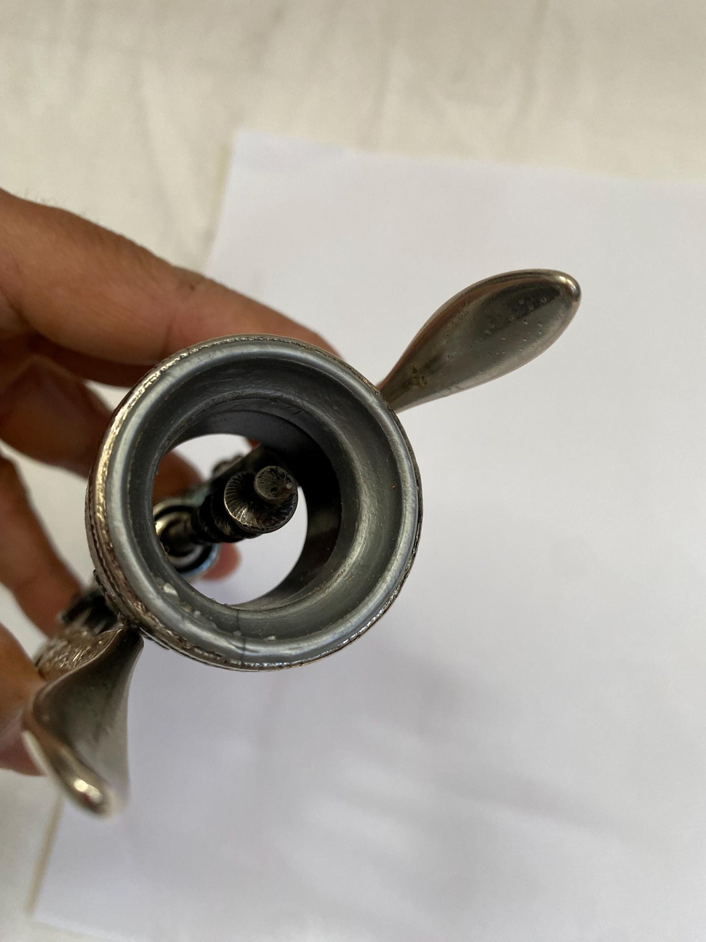 Apri bottiglia Cavatappi per Barman Vintage Placcato Argento Antico - Un Pezzo Unico per la Tua Collezione