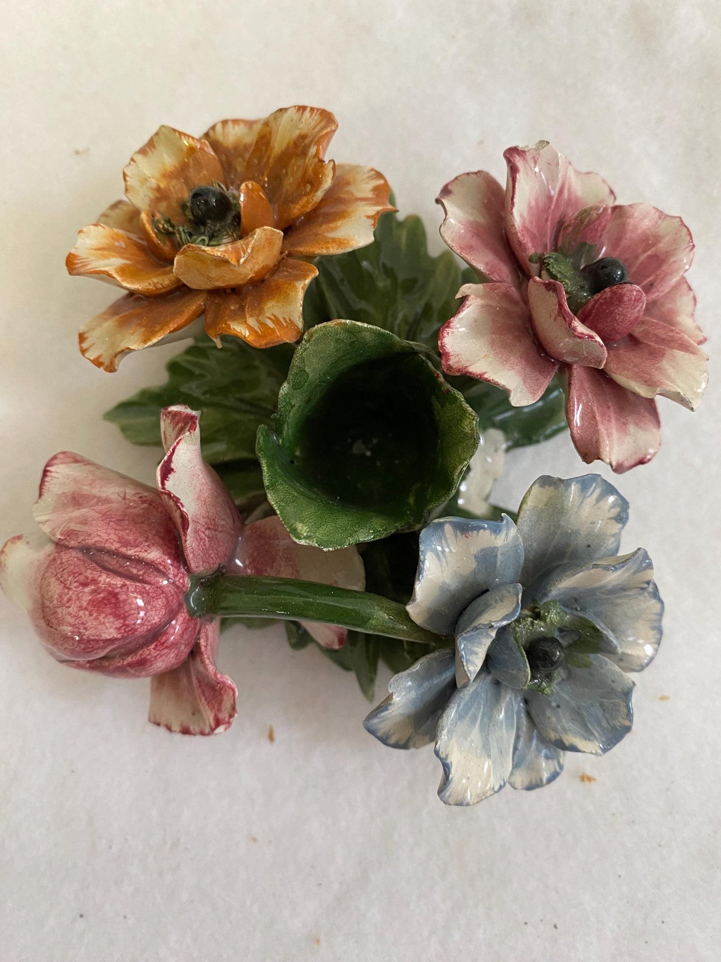 Portacandele in Ceramica Dipinta a Mano - Un Tocco di Colore e Tradizione per la Tua Casa