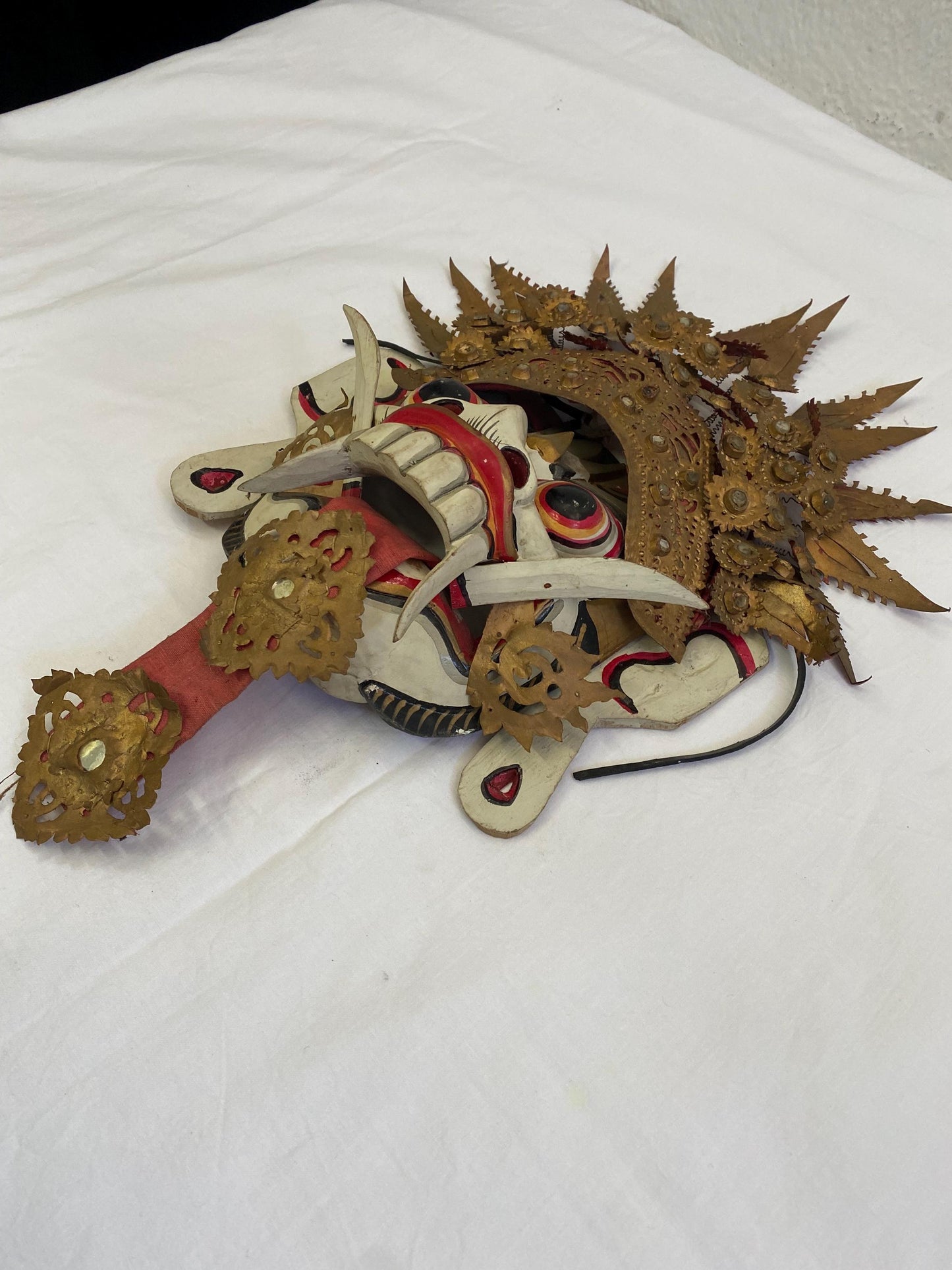 Maschera da Demone Tribale Balinese - Maschera da Diavolo Dipinta a Mano con corona - Rangda Strega Malvagia