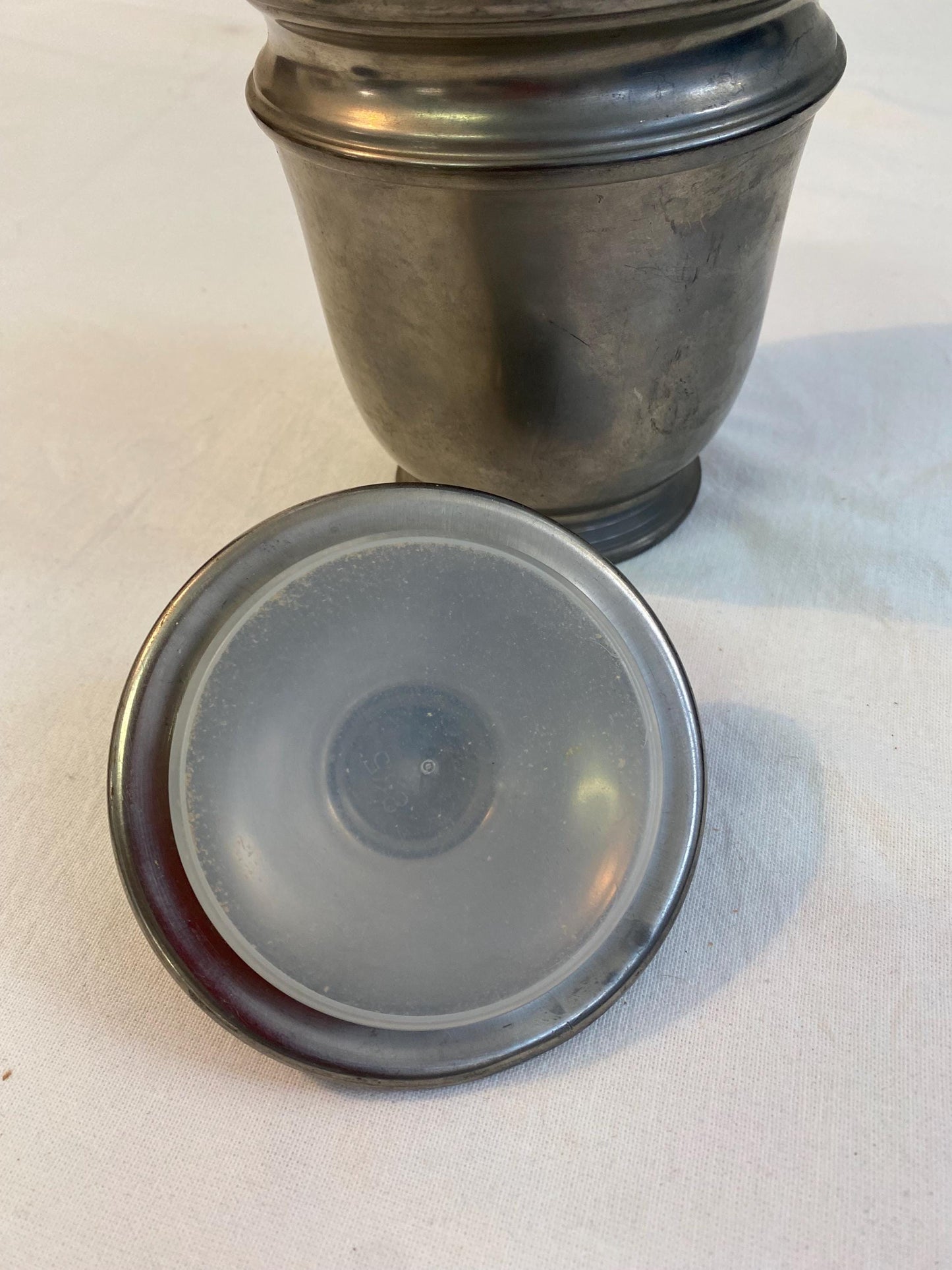 Secchiello per Ghiaccio Vintage in Peltro  Elegante e Pratico