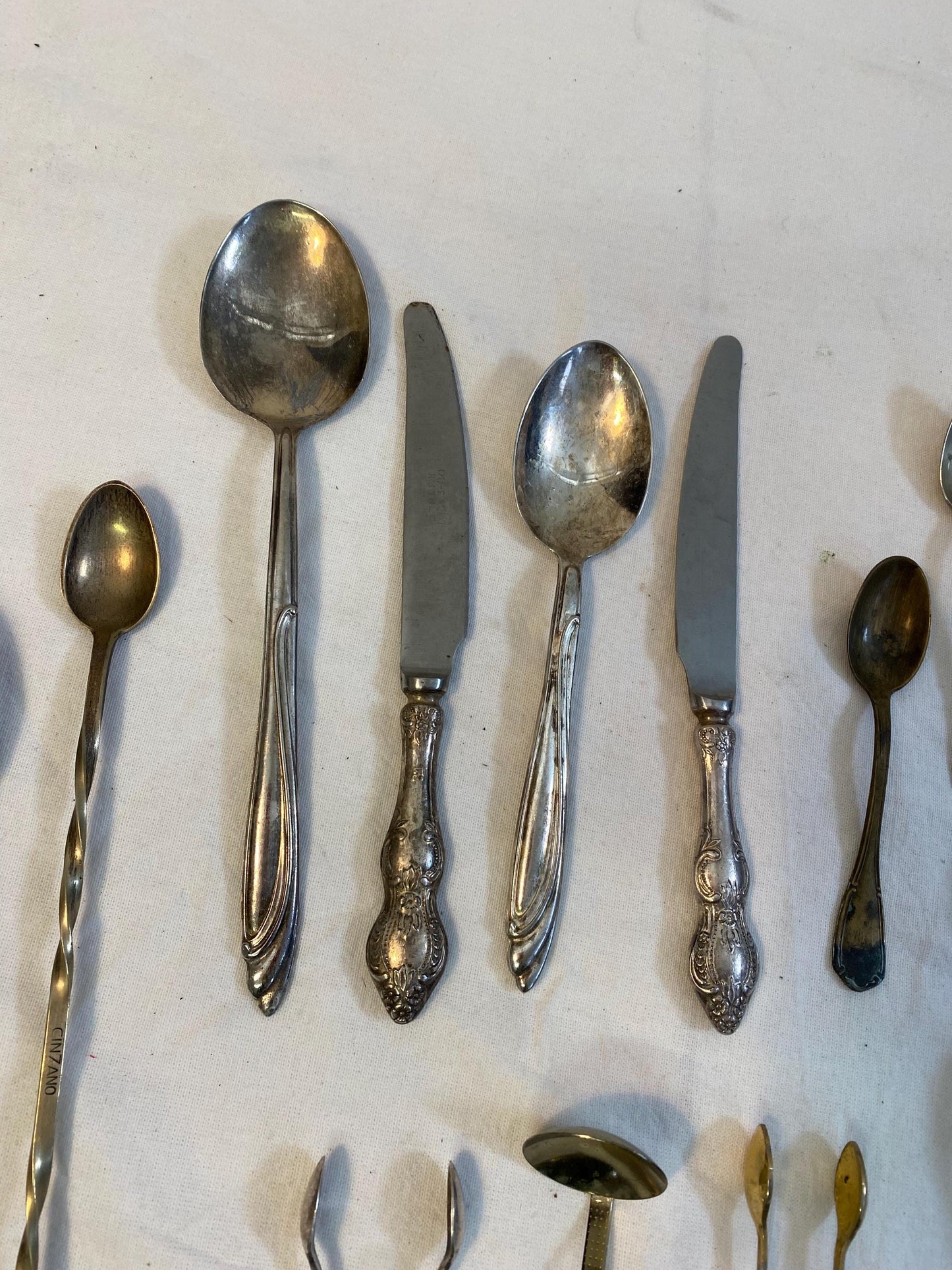 Set di 14 Accessori da Cucina Vintage - Pinza, Cucchiai per Cocktail, Posate Sfuse, Mestoli e Spatole