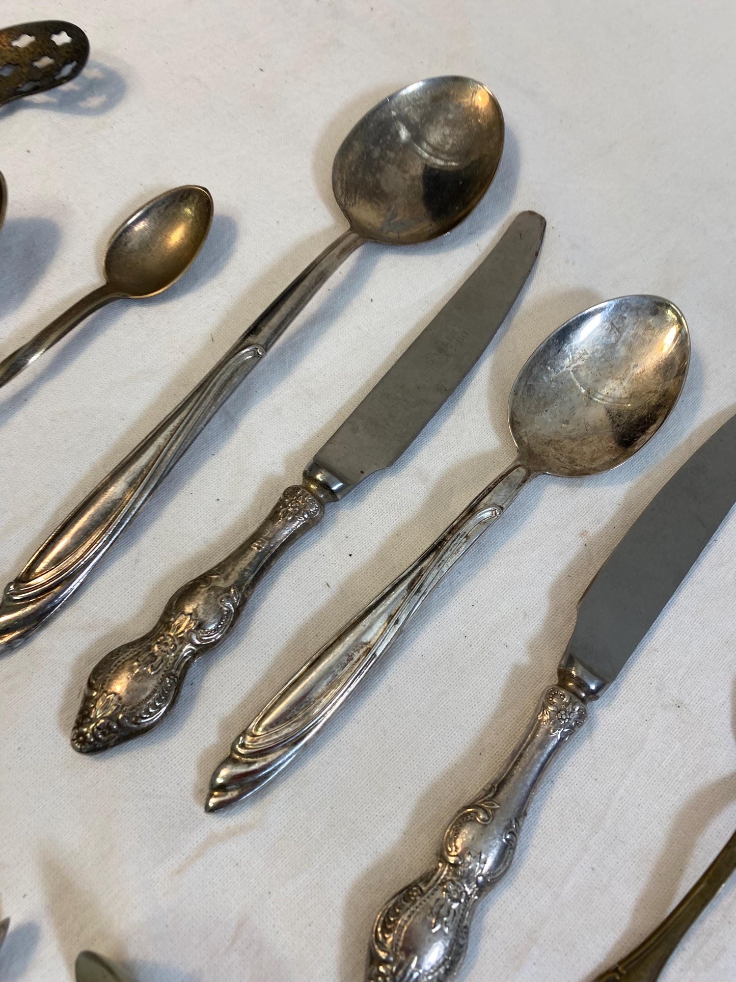 Set di 14 Accessori da Cucina Vintage - Pinza, Cucchiai per Cocktail, Posate Sfuse, Mestoli e Spatole