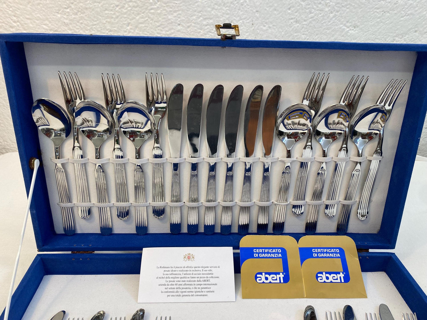 Elegante Set di Posate in Acciaio Inox ABERT con Marchio Rothmans - vintage servizio da 6+6 Nuovo e Completo con Certificato di Garanzia