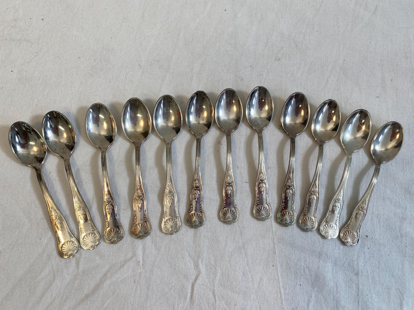 Servizio Posate in Argento 800 Placcato: Tradizione e Lusso Italiano per la Tua Tavola