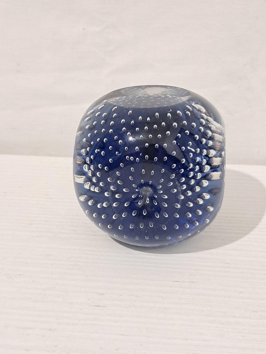 Fermacarta Vintage in Vetro Blu con Bolle Trasparenti Realizzato a Mano, 6x6x7 cm (2,4"x2,4"x2,8")