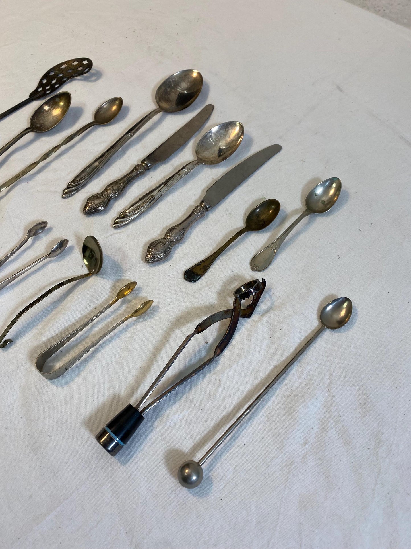 Set di 14 Accessori da Cucina Vintage - Pinza, Cucchiai per Cocktail, Posate Sfuse, Mestoli e Spatole