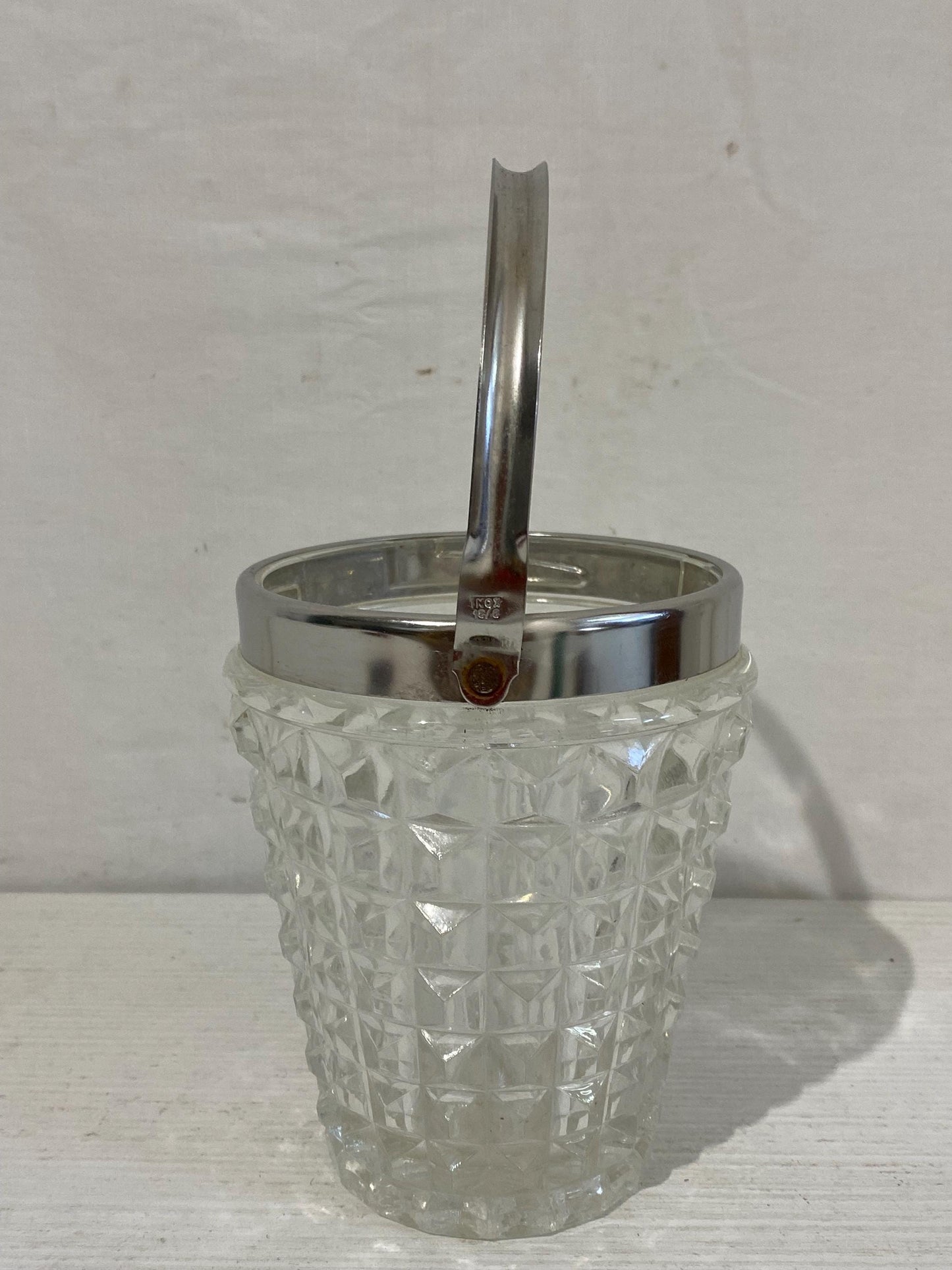 Secchiello per Ghiaccio Vintage in Vetro e Acciaio Inox - Design Elegante con Scanalature - Misure 14 cm (5.5") x 11 cm (4.3")