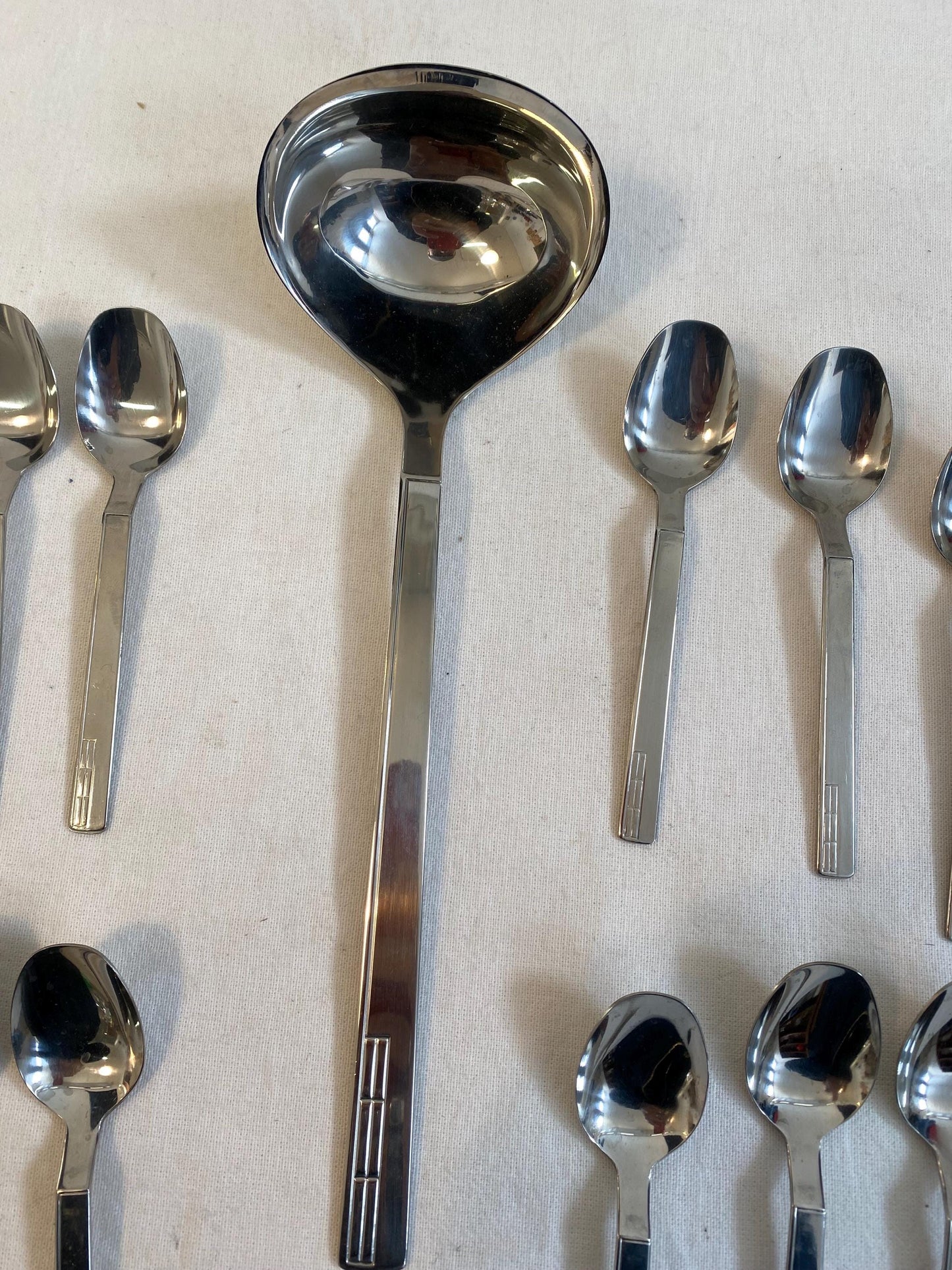 Set di Posate Pinti Inox 18/10 - 12 Cucchiaini e Mestolo - Alta Qualità Made in Italy