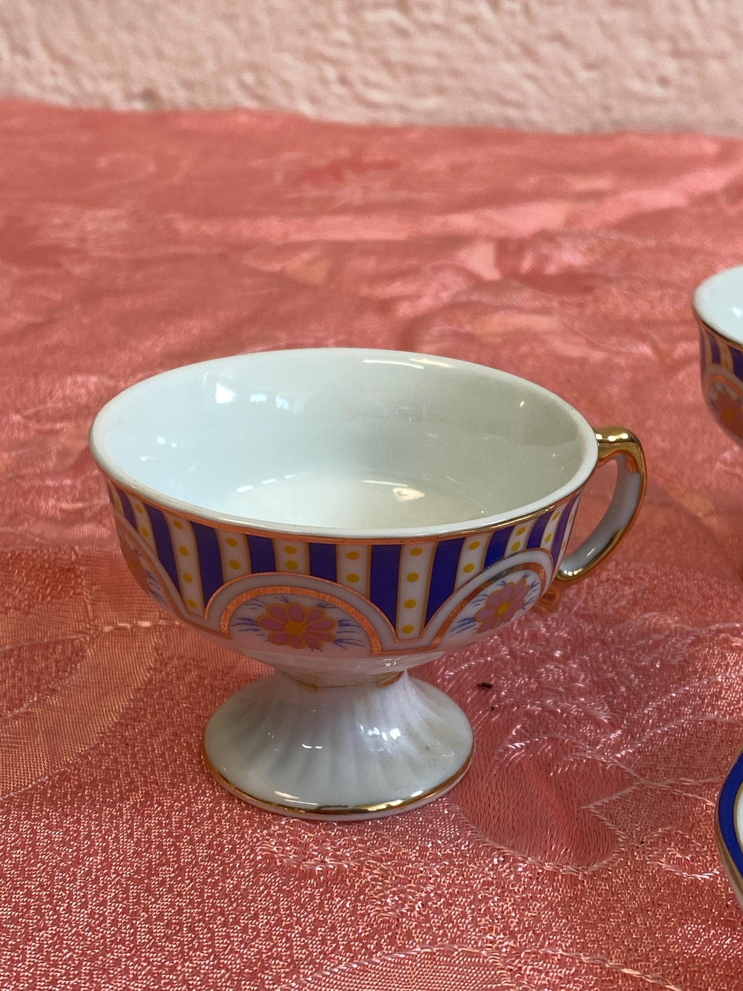 Tazzine da caffe 6 pezzi ceramica dorata e blu eleganti vintage come nuovi regalo perfetto unico speciale per colazione e pausa caffe.