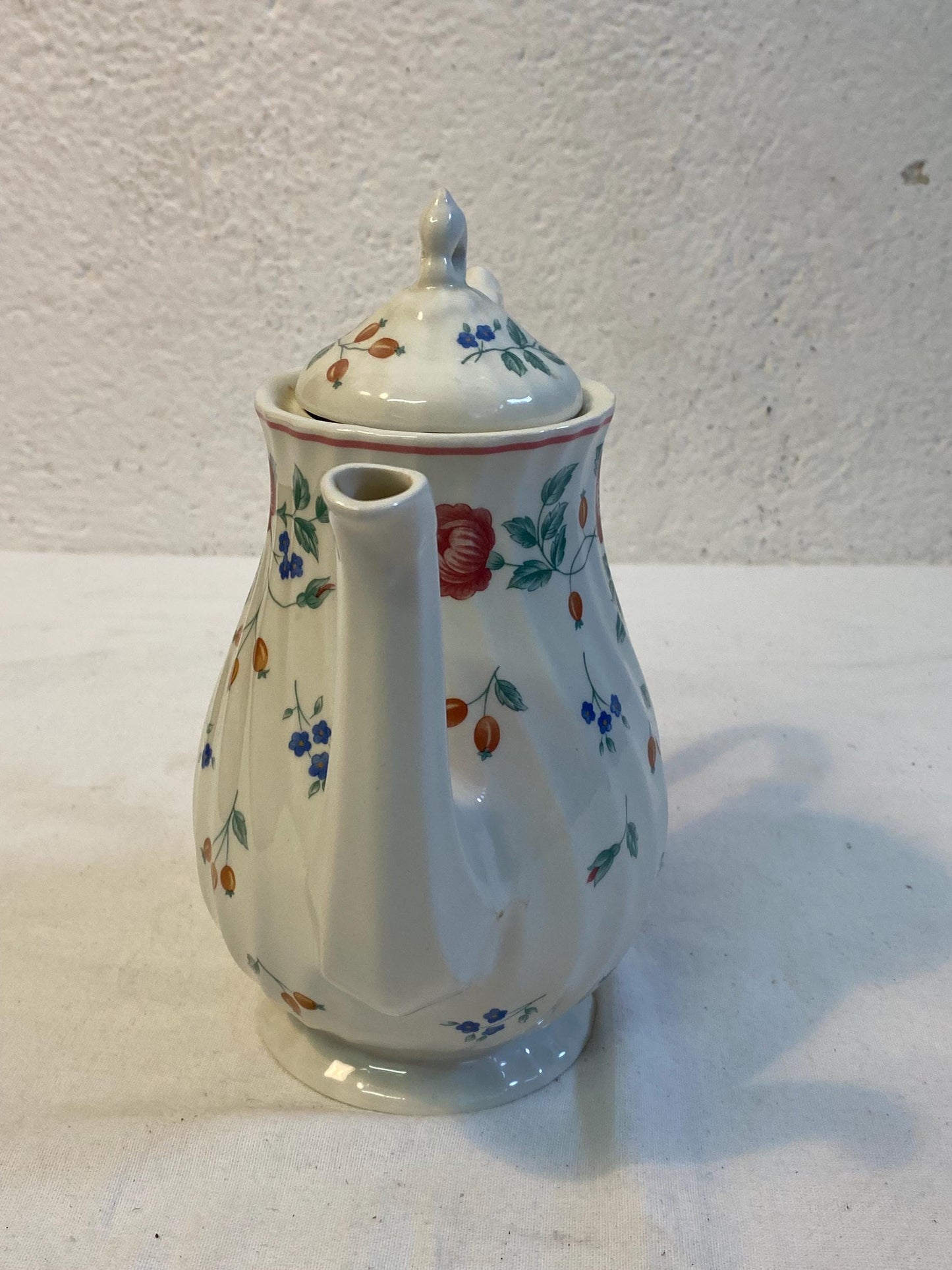 Teiera Churchill Briar Rose - Collezione Chartwell, Made in England regalo perfetto come nuova