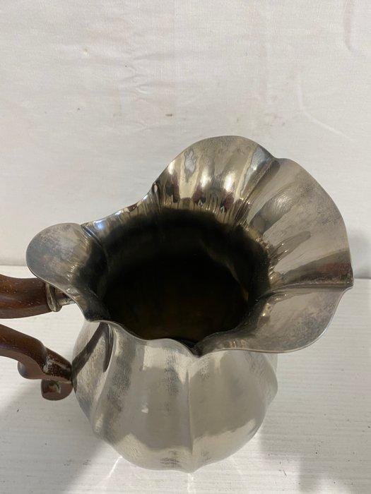 Antica Brocca-Caraffa in Argento Placcato con Manico in Legno - Punzonata ALGEMA