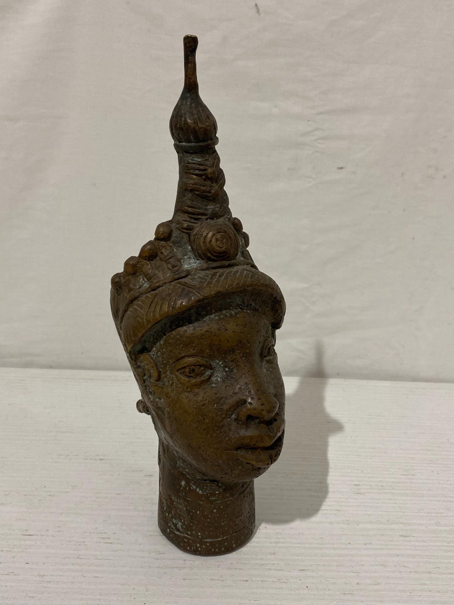 Testa Cerimoniale Yoruba in Bronzo Vintage - Arte Tribale Africana - 24,5x10x8 cm